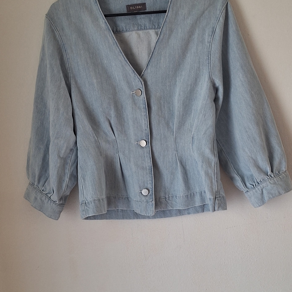 Casual Women,DL 1961 Light Blue Denim Button Jacket Like New Sz M 81% Cotto & Ra